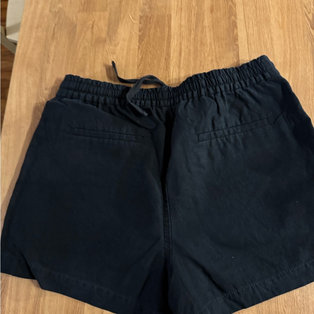 Women’s J. crew linen shorts, Bundle of 4 ,
Size Small - Picture 4 of 12